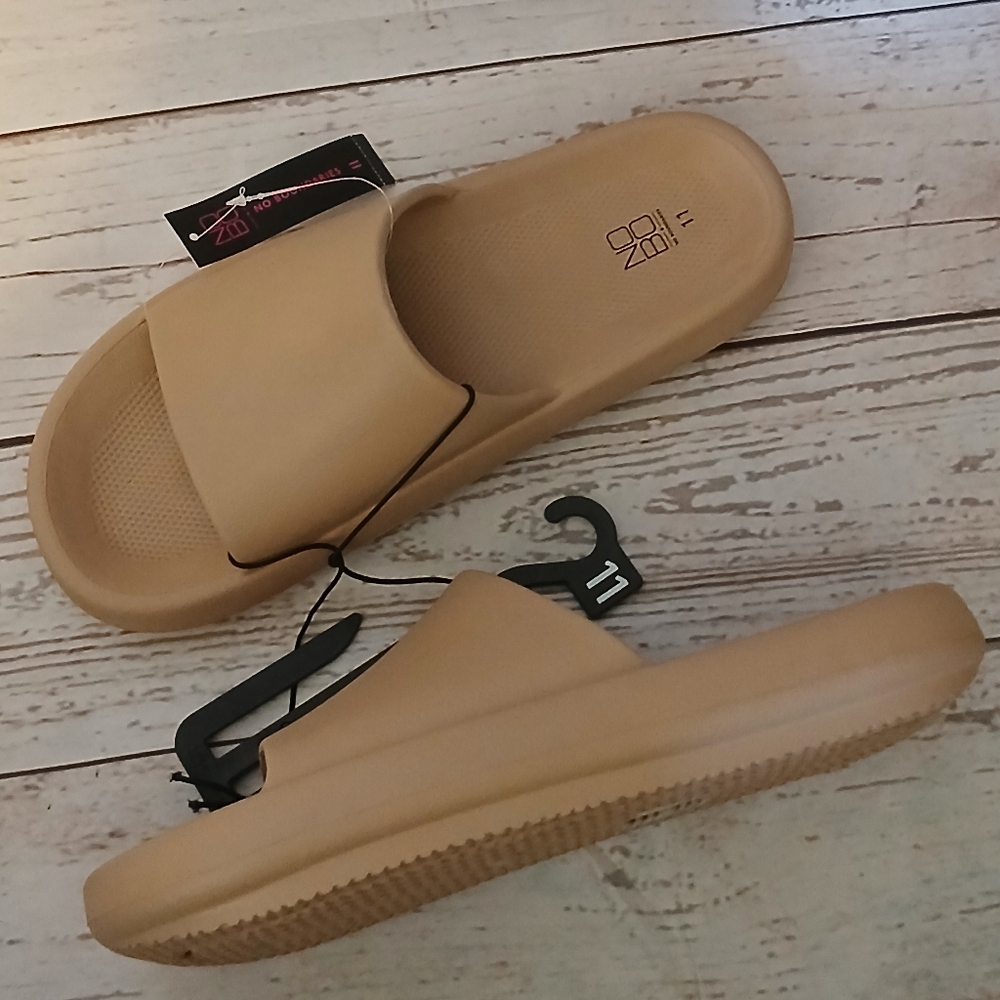 No Boundaries women's contour bed comfort slide tan size 11